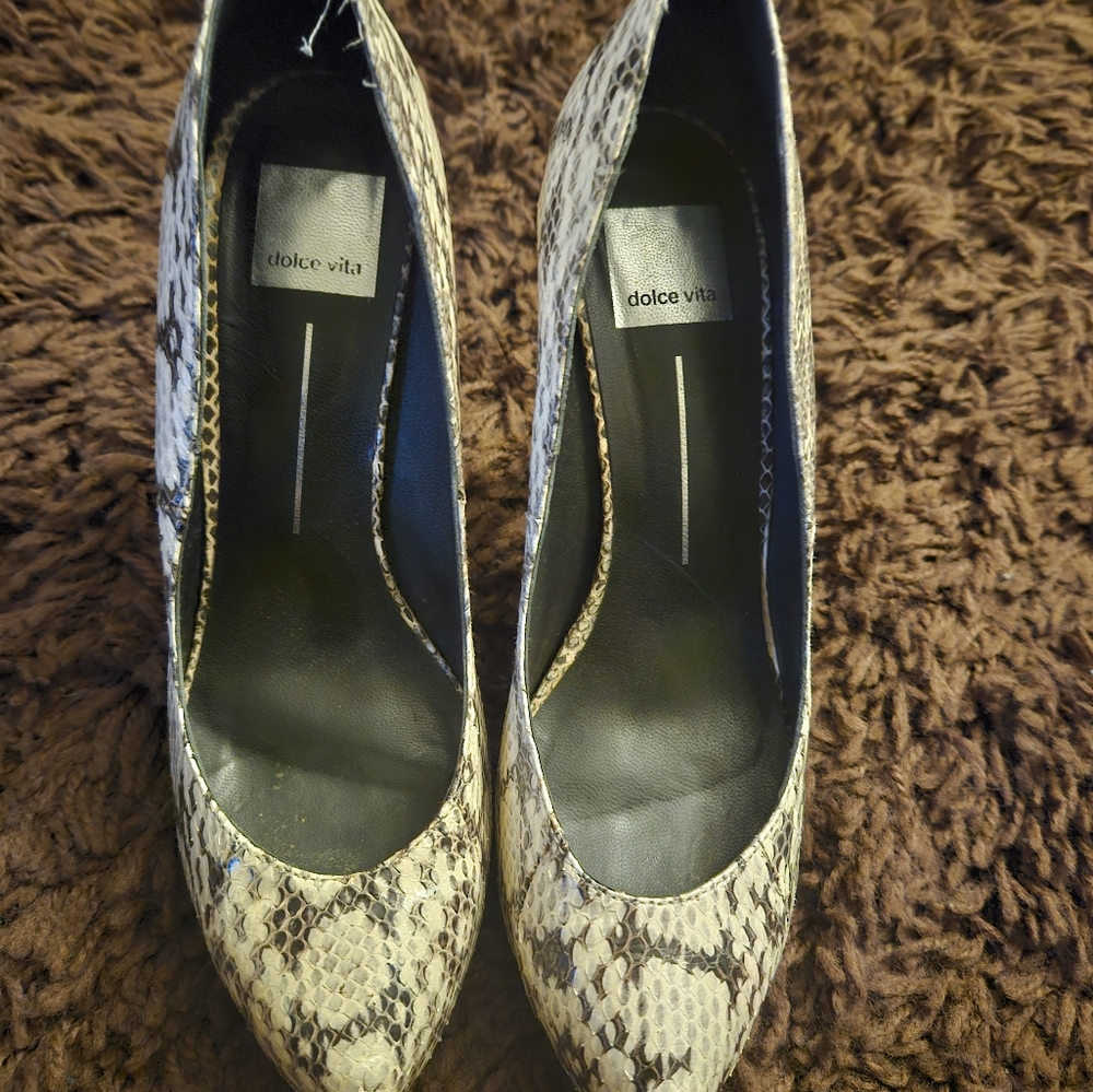 EVERYTHING MUST GO! Dolce Vita Snakeskin 4" Stilettos / Sz 8.5 / Barely Worn